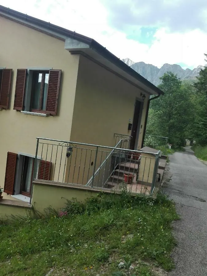Monti Mare Villa Seravezza